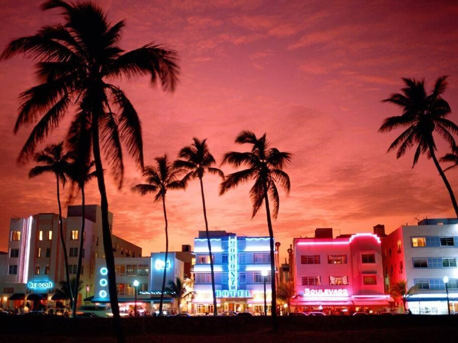 Apartment Right On The Beach! Miami Beach Exterior foto